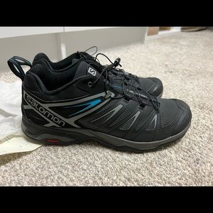 Salomon X Ultra 3 Size 11 wore around house 1 time.